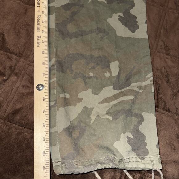 Airwalk Women’s Camo Pants Sz 14 Cargo Cinch Ankle 34x31 midrise EUC - Picture 7 of 9